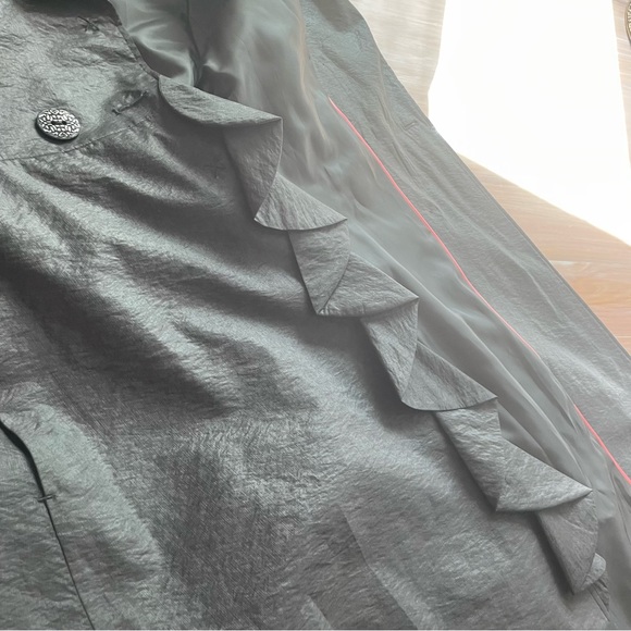 TAHARI All Weather Black Full Length Trench Rain Coat! Ruffle. Lightweight Small - Picture 5 of 16